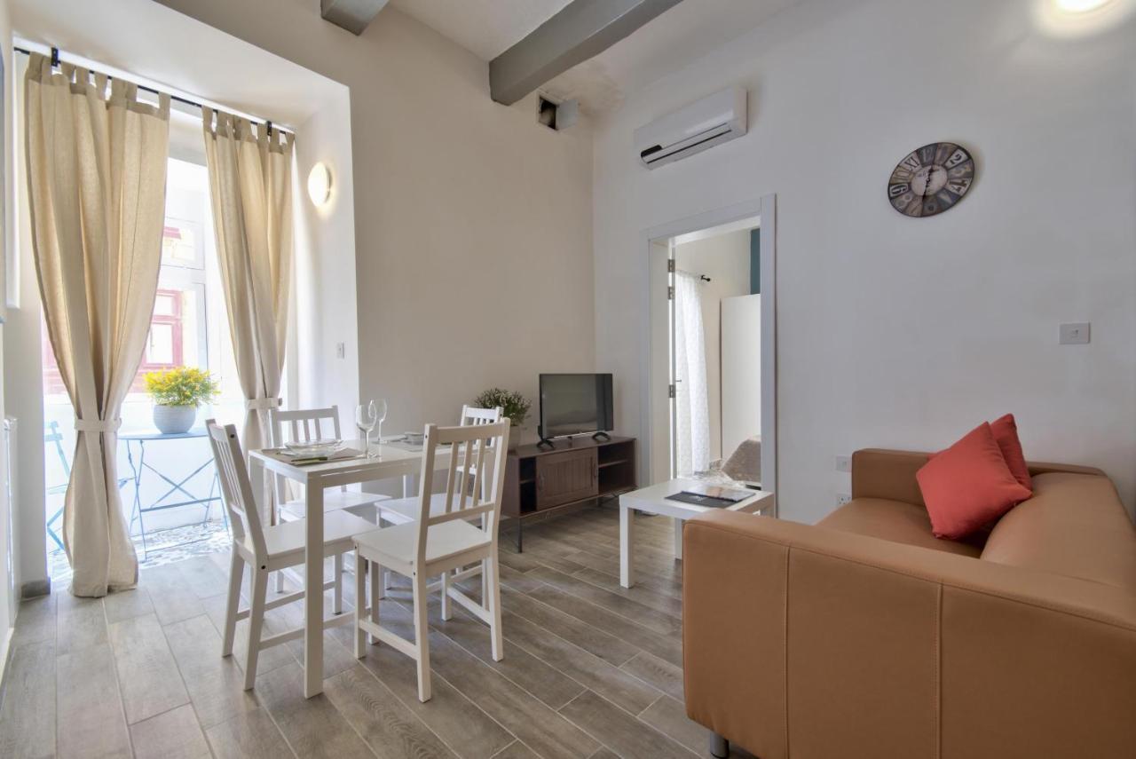 Borgo Apartments 1 & 2 Bedroom Self-Catering Units In Central Βαλέτα Εξωτερικό φωτογραφία